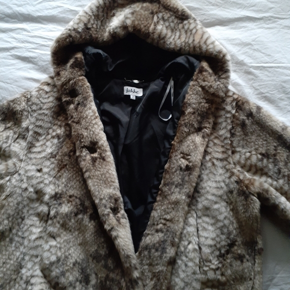 Winter jacket - Picture 7 of 10